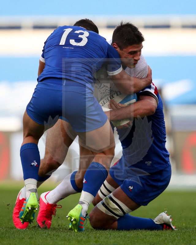 Guinness VI Nazioni 2021, Roma, Stadio Olimpico, 6/02/2021, Italia v Francia. Juan Ignacio Brex placcato da Arthur Vincent (sin) e Dylan Cretin. Foto Roberto Bregani/Fotosportit