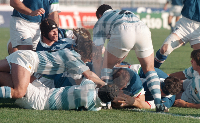 Test Match 1998, Piacenza, stadio Leonardo Garilli 07/11/1998, Italia v Argentina, la meta di Alessandro Moscardi. Foto Daniele Resini/Fotosportit