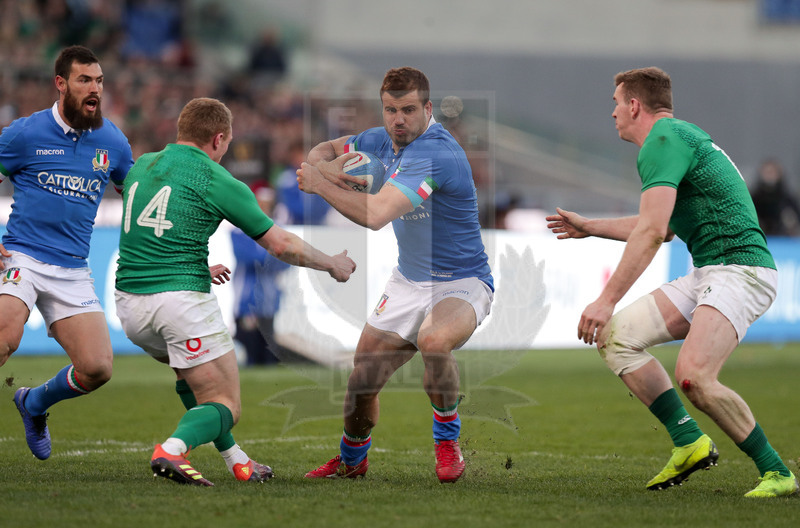 Guinness Sei Nazioni 2019, Round 3, Roma, Stadio Olimpico, 24/02/2019, Italia v Irlanda. Tommaso Castello attaccato da Keith Earls e Chris Farrell (sin). Foto Roberto Bregani/Fotosportit