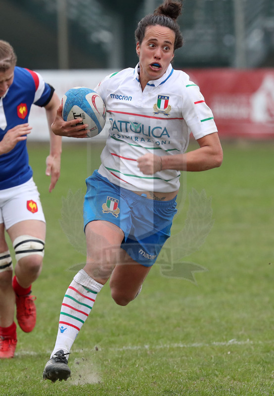 Guinness Sei Nazioni 2019 Donne, Padova, stadio Plebiscito 17/03/2017, Italia Donne v Francia Donne, una corsa di Manuela Furlan. Foto Daniele Resini/Fotosportit