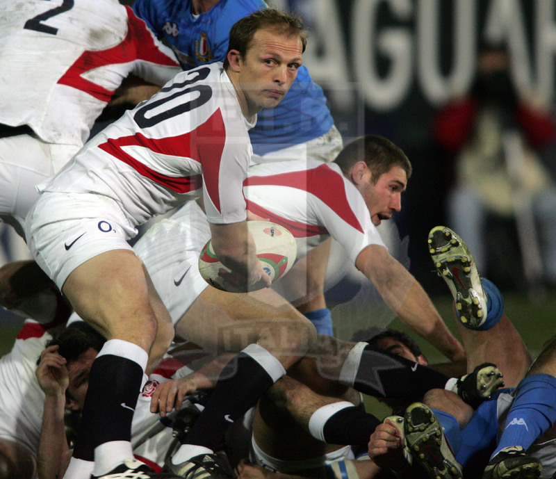 Rbs Sei Nazioni 2006, Roma, stadio Flaminio 11/02/2006, Italia v Inghilterra, Matt Dawson apre palla. Foto Daniele Resini/Fotosportit
