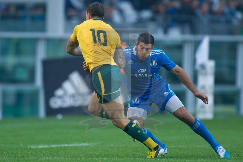 Cariparma Test Match 2013 - 09/11/2013 - Torino, Stadio Olimpico - Italia v Australia - Foto Elena Barbini-Quade Cooper in attacco viene fermato da Edoardo Gori