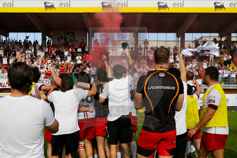 Rugby, Serie A 2015-2016, Finale, Viadana (MN), Stadio Zaffanella, 22-05-2016, Conad Reggio v Tossini Pro Recco. I giocatori del reggio festeggiano al termine dell\