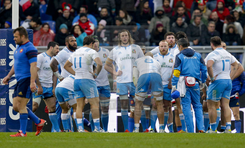 RBS 6 Nazioni 2015, Roma, Stadio Olimpico, 15-03-2015, Italia v Francia. La delusione degli azzurri dopo la meta di Loann Goujon. Foto: Roberto Bregani/Fotosportit.