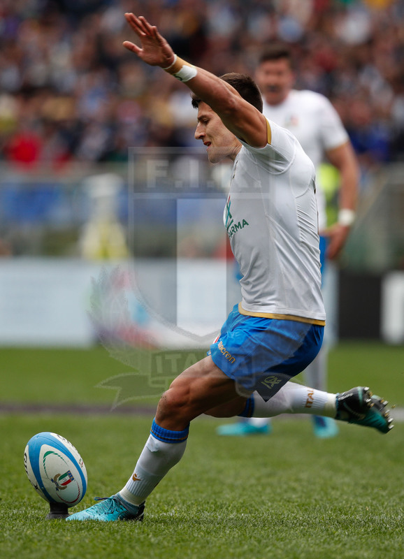 Natwest Sei Nazioni 2018, Roma, Stadio Olimpico, 17/03/2018, Italia v Scozia. Tommaso Allan alla trasformazione. Foto: Roberto Bregani/Fotosportit