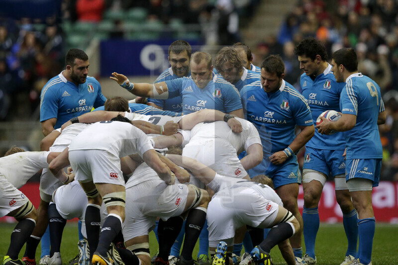 RBS 6 Nazioni 2013, Londra, Twickenham Stadium, 10-03-2013, Inghilterra v Italia. Gli avanti si preparano all\