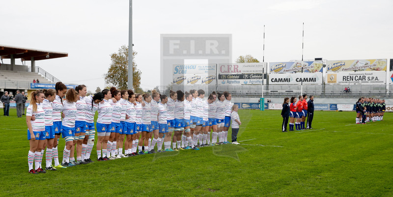 Test Match Donne Novembre 2018, Calvisano (BS), Pata Stadium, 4-11-2018, Italia Femminile v Scozia Femminile. Le squadre schierate per la cerimonia degli inni nazionale. Foto: Roberto Bregani/Fotosportit