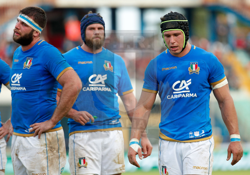 Credit Agricole Cariparma Test Match 2017, Catania, Stadio Massimino, 11-11-2017, Italia v Fiji. Francesco Minto, Marco Fuser e, dietro, Dean Budd. Foto: Roberto Bregani / Fotosportit