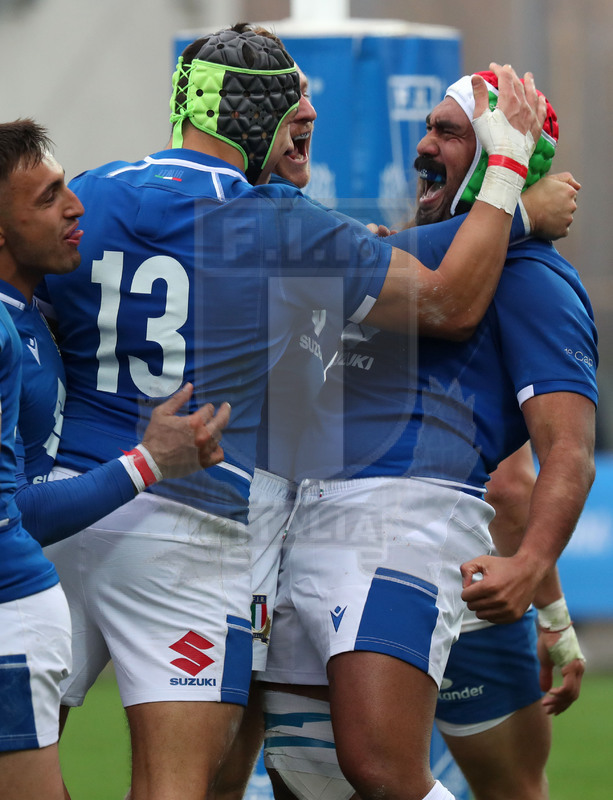 Autumn Nations Series 2021, Parma, stadio Lanfranchi 20/11/2021, Itallia v Uruguay, Hame Faiva festeggiato dopo la meta. Foto Daniele Resini/Fotosportit