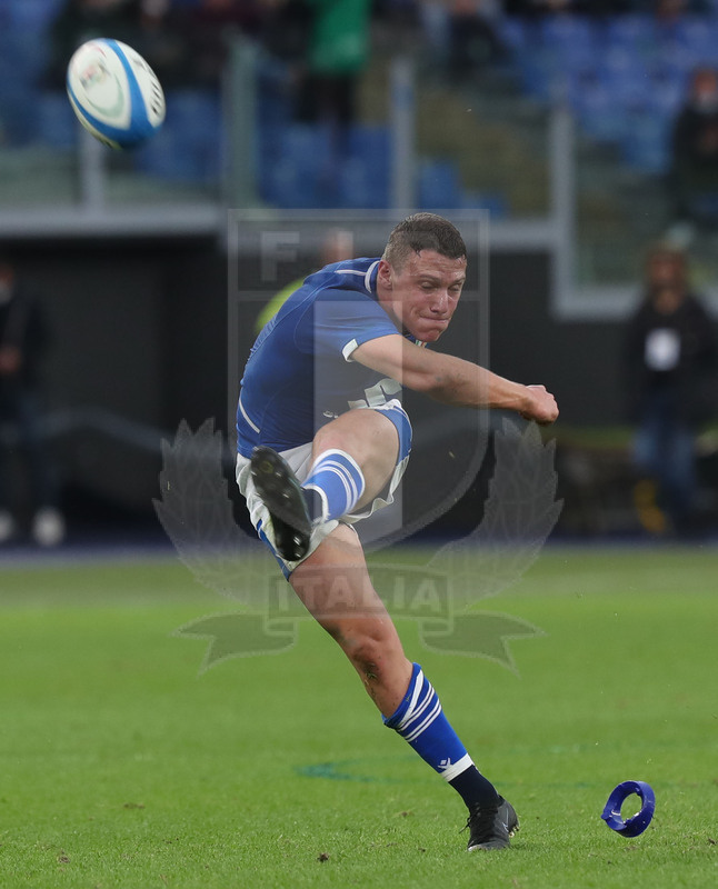 Autumn Nations Series 2021, Roma, Stadio Olimpico, 06/11-2021, Itallia vs Nuova Zelanda, Paolo Garbisi al calcio piazzato. Foto Daniele Resini/Fotosportit