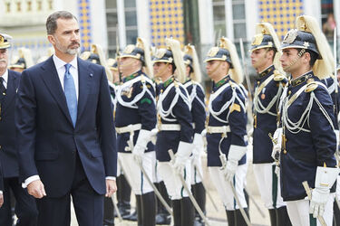 Queen Letizia wears Carolina Herrera ensemble to the National assembly at the Palacio De Sao Bento during the 3rd day of her official visit to Portugal
