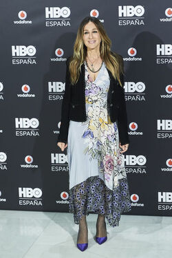 Sarah Jessica Parker fashions a Chanel jacket and Tracey Reese dress at the HBO Espana launch Madrid