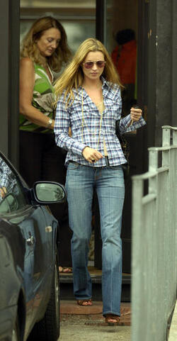 Kate Moss and her mother shopping in London.
