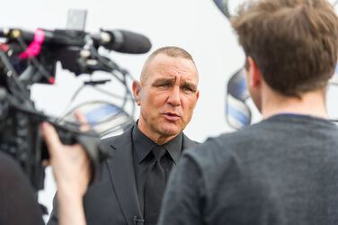 Hyundai launches immersive FanDome experience with Vinnie Jones for EURO 2016 Hyundai launches immersive FanDome experience with Vinnie Jones for EURO 2016