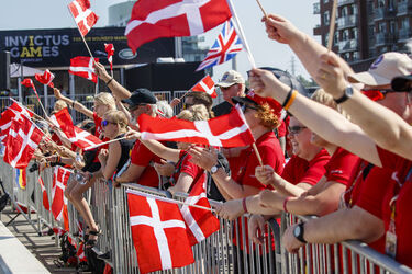 Prince Harry Awards Netherlands First Gold Medal of the 2017 Invictus Games