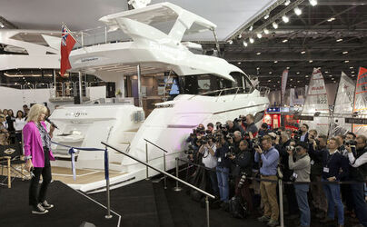 Ab Fab star Joanna Lumley helps kick off the London Boat Show