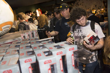 Eager Fans Rush To Buy New Star Wars The Last Jedi Products At Midnight Opening