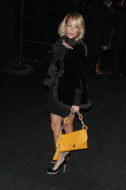 NICOLE RICHIE NICOLE RICHIE