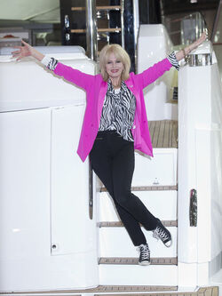 Ab Fab star Joanna Lumley helps kick off the London Boat Show