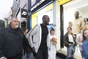 Stormzy shuts down London on double decker bus