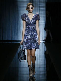 Giorgio Armani womenswear spring summer 2017 fashion show. Charmani The lightness of the body