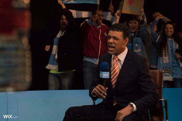 Chris Kamara commentates on Manchester City players trying to build a website as the club announce a partnership with WIX.com UK Chris Kamara commentates on Manchester City players trying to build a website as the club announce a partnership with WIX.com UK