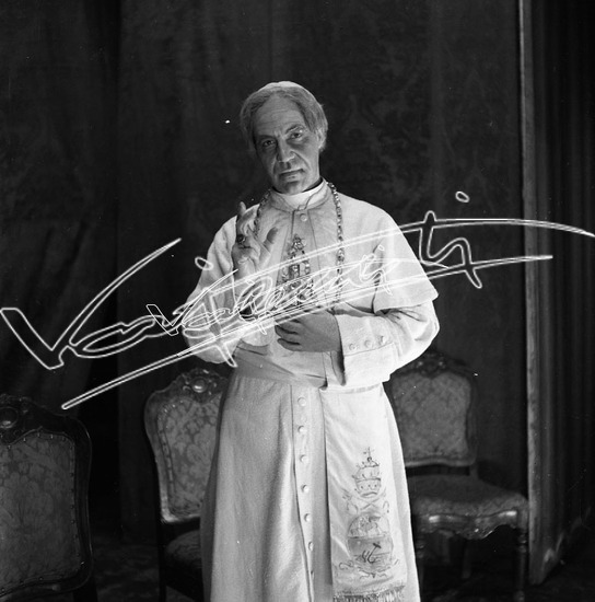 Patronato Leone XIII: Commedia Santità. Pellicola - negativo bianco e nero fto mm 60x60