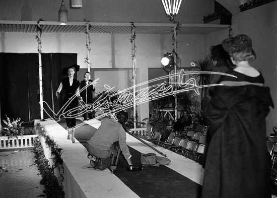 Fiera Campionaria di Vicenza 1952: Moda. Pellicola - negativo bianco e nero f.to mm 90X120