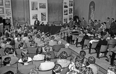 Fiera Campionaria di Vicenza 1953 Mostra della Produttività Premiazione Benemeriti del Lavoro Fiera Campionaria di Vicenza 1953 Mostra della Produttività Premiazione Benemeriti del Lavoro