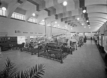 Fiera Campionaria di Vicenza 1953 Padiglione della Ceramica Fiera Campionaria di Vicenza 1953 Padiglione della Ceramica