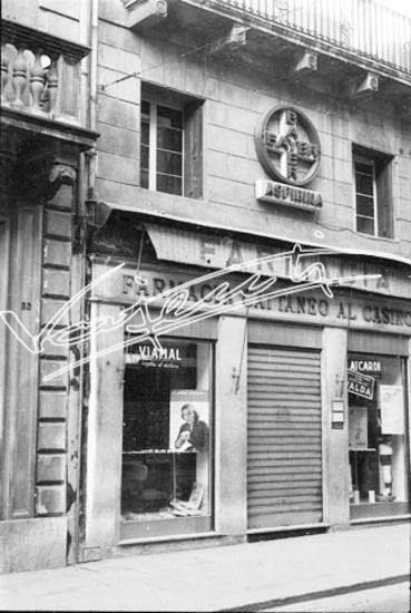 Farmacia Cattaneo al Casino. pellicola-negativo bianco e nero-24X36