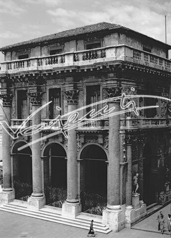 Loggia del Capitanio : Piazza dei Signori. pellicola-negativo colore 9X12