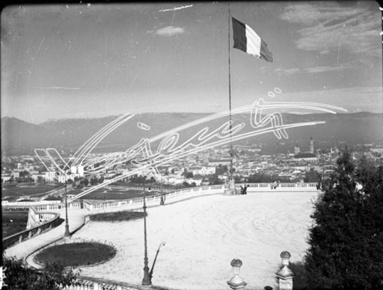 Piazzale della Vittoria. lastra di vetro - negativo bianco e nero fto mm 90x120