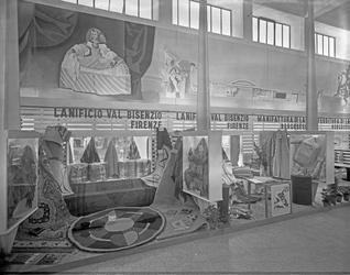 Fiera Campionaria di Vicenza 1950 Padiglione della lana Fiera Campionaria di Vicenza 1950 Padiglione della lana