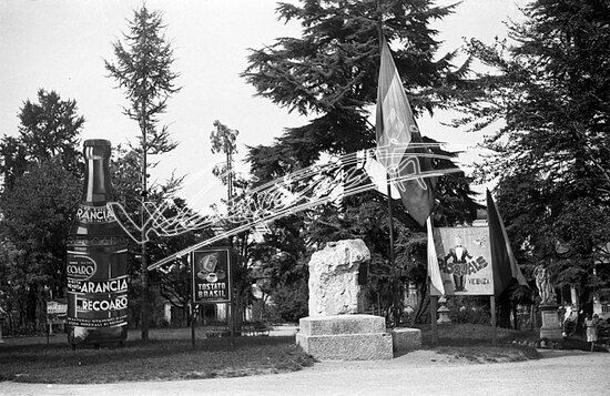 Fiera Campionaria di Vicenza 1946 : Giardino Salvi. pellicola - negativo bianco e nero fto mm 60X90