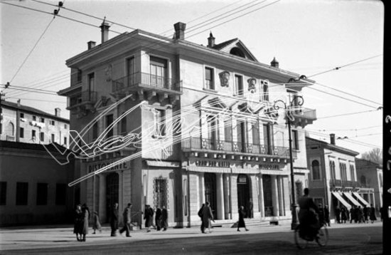 Ristorante Colotti. pellicola - negativo bianco e nero fto mm 60x90