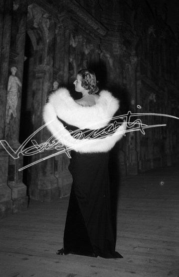 Fiera Campionaria di Vicenza 1950 : Padiglione della lana. Pellicola - negativo bianco e nero f.to mm 60x90