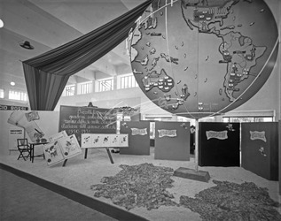 Fiera Campionaria di Vicenza 1949 Segretariato Internazionale della Lana