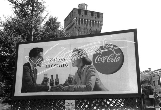 Fiera Campionaria di Vicenza 1950 : Cartellone pubblicitario Coca-Cola. Pellicola - negativo bianco e nero f.to mm 60x90