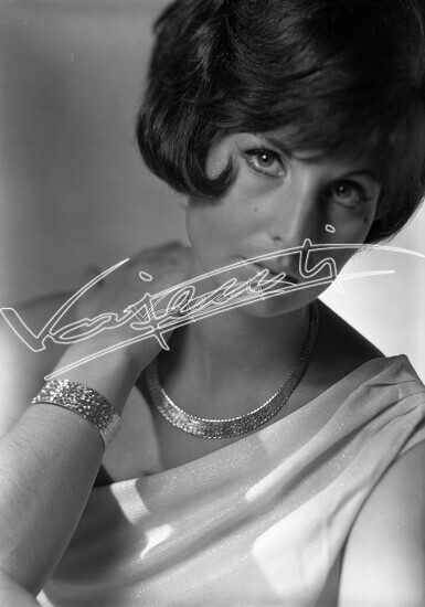 Fiera Campionaria di Vicenza 1965: Oreficeria e Argenteria. Pellicola - negativo bianco e nero fto mm 130X180