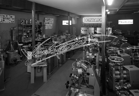 Fiera Campionaria di Vicenza 1965: Stand Boniardi. Pellicola - negativo bianco e nero fto mm 130X180