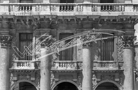 Loggia del Capitanio : Piazza dei Signori. pellicola - negativo bianco e nero fto mm 60x90