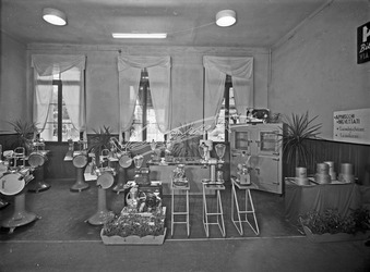 Fiera Campionaria di Vicenza 1952 Stand P. Quercioli Bilance Roto