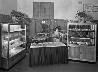 Fiera Campionaria di Vicenza 1952 Stand Oreficeria Piccolo