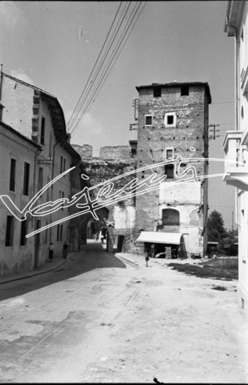 Porta Santa Croce. pellicola - negativo bianco e nero fto mm 60x90