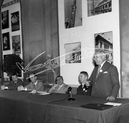 Fiera Campionaria di Vicenza 1953 Mostra della Produttività Convegno Provinciale degli Artigiani Fiera Campionaria di Vicenza 1953 Mostra della Produttività Convegno Provinciale degli Artigiani