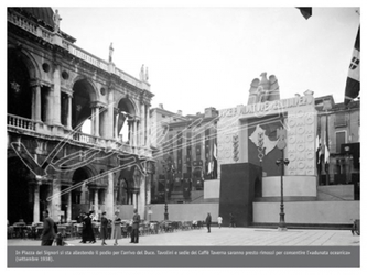 Piazza dei Signori Visita del Duce 09 1938