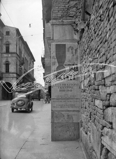 Vajenti - La storia. pellicola negativo B&N f.to cm 6x9