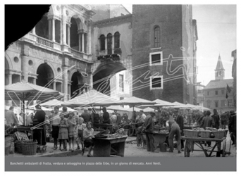 Piazza delle Erbe Piazza delle Erbe