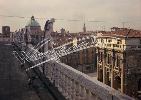 Loggia del Capitanio : Piazza dei Signori. pellicola-negativo colore -13X18